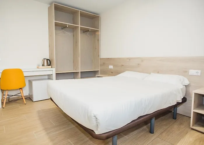 Pensión Solesperit 3*